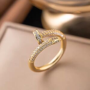 Sparkly Zircon Nail Design Ring – Gold Option